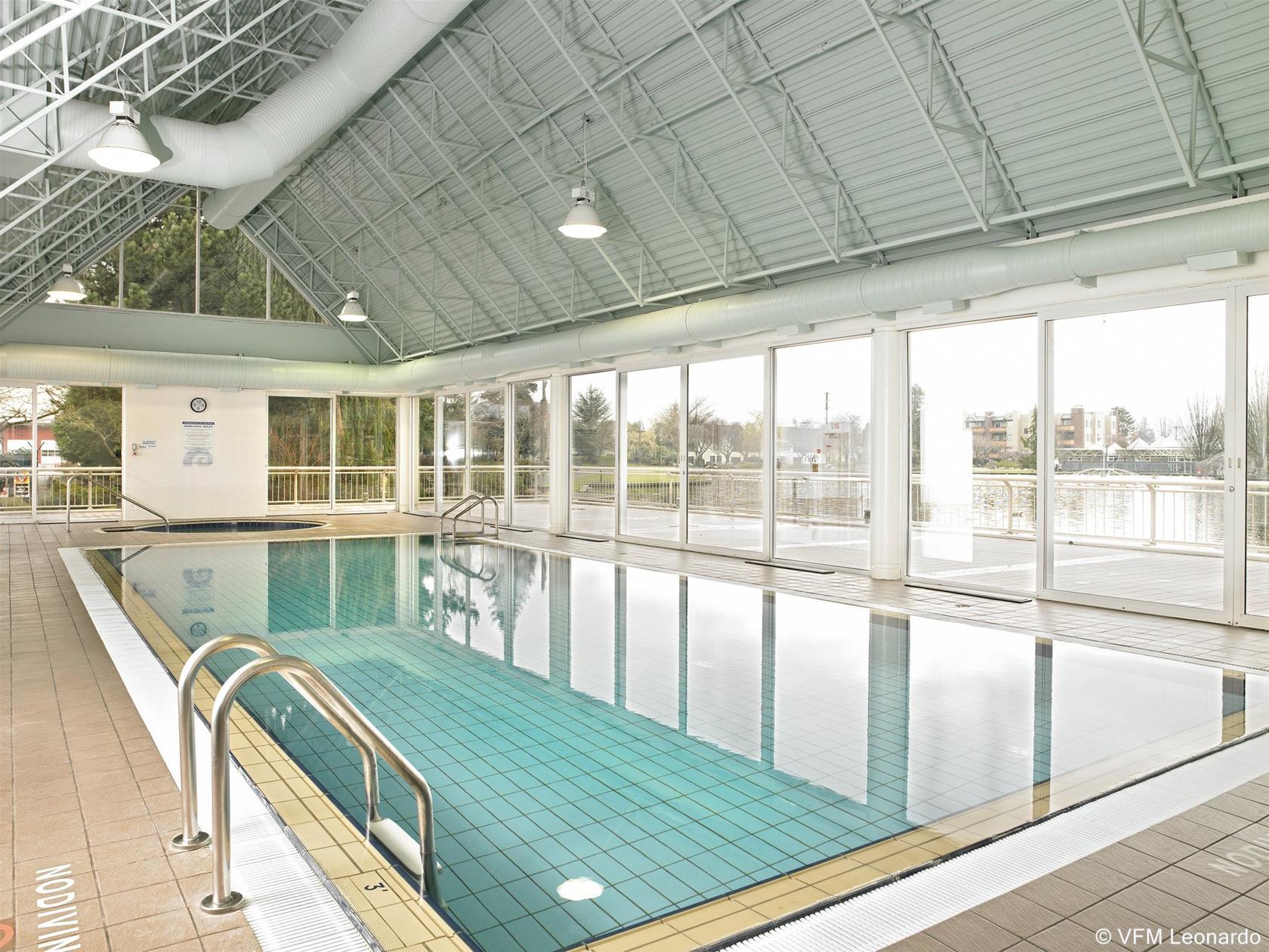 Coast Chilliwack Hotel By Apa Exterior photo